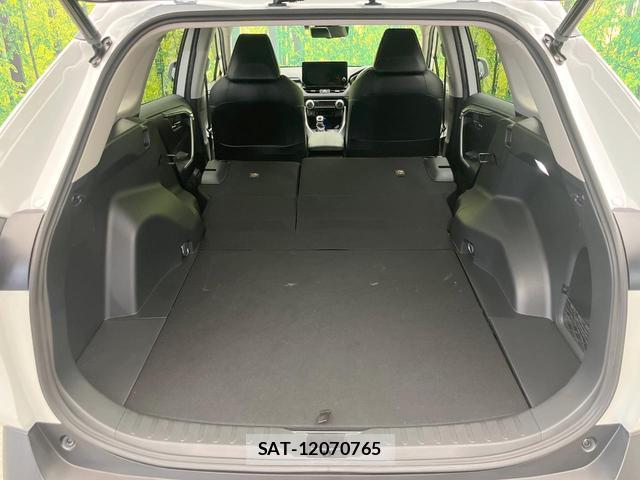 Toyota RAV4 2022-12 8330182-9
