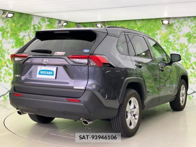 Toyota RAV4 2020-08 8330455-2