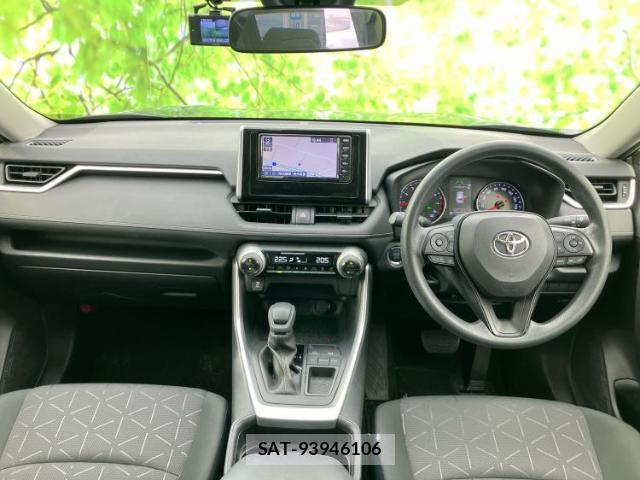 Toyota RAV4 2020-08 8330455-3