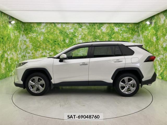 Toyota RAV4 2020-12 8330539-1