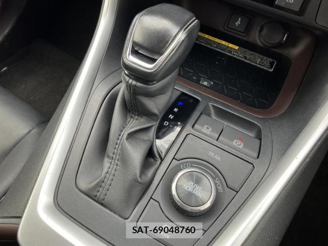 Toyota RAV4 2020-12 8330539-16
