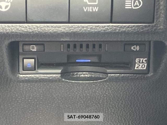 Toyota RAV4 2020-12 8330539-17