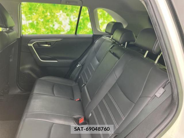 Toyota RAV4 2020-12 8330539-6