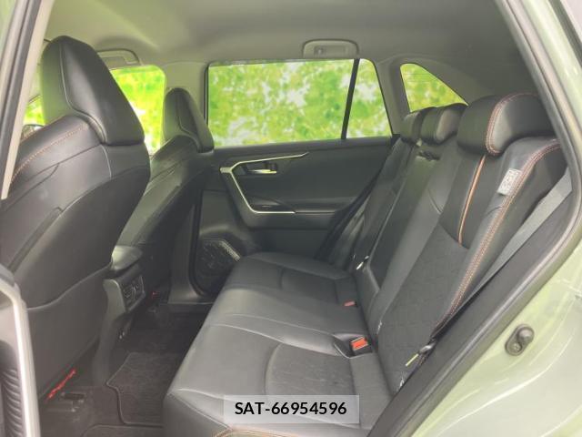 Toyota RAV4 2022-06 8330626-6