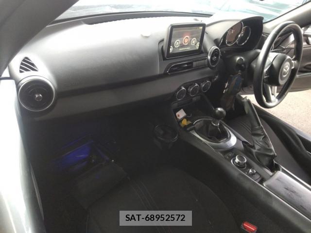 Mazda ROADSTER 2021-02 8328663-2