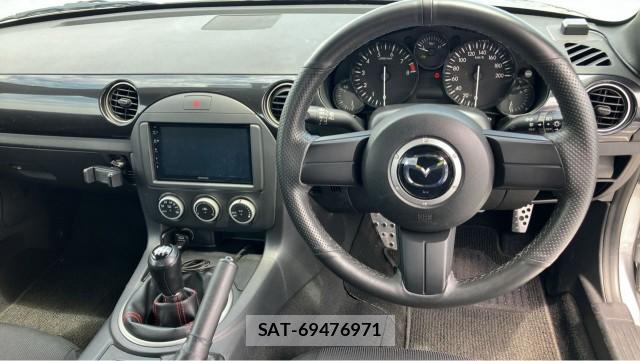 Mazda ROADSTER 2014-01 8329276-15