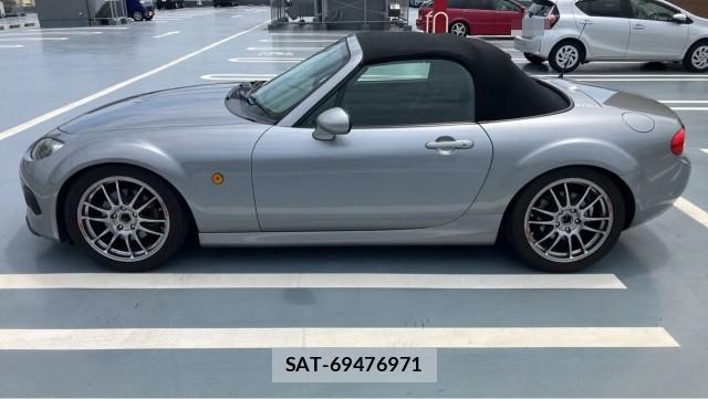 Mazda ROADSTER 2014-01 8329276-9