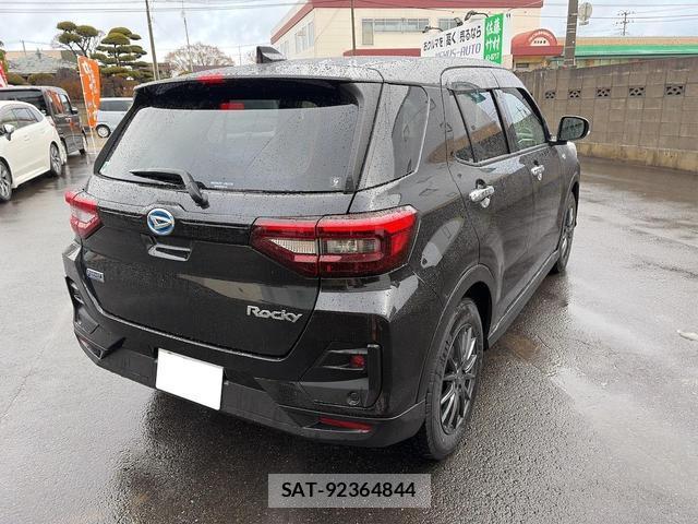 Daihatsu ROCKY 2021-11 8328760-1