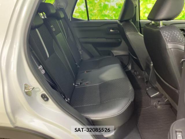 Daihatsu ROCKY 2025-02 8329621-4