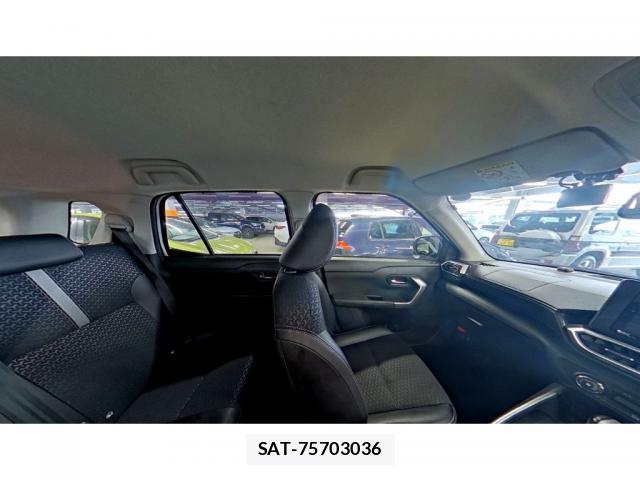 Daihatsu ROCKY 2023-12 8330097-7