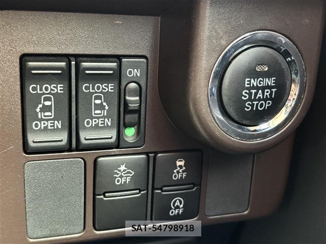 Toyota ROOMY 2017-01 8327841-19