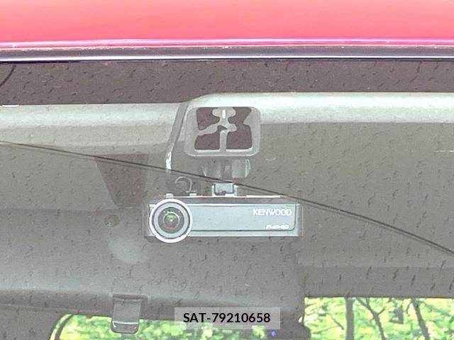 Toyota ROOMY 2018-05 8328102-6