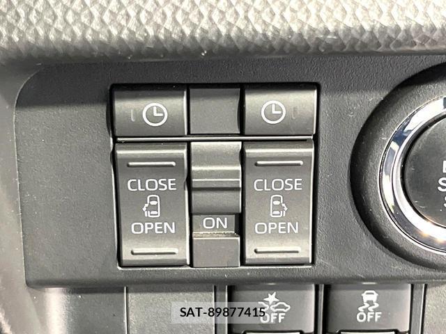 Toyota ROOMY 2022-07 8329009-5