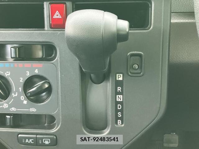 Toyota ROOMY 2020-06 8329118-13