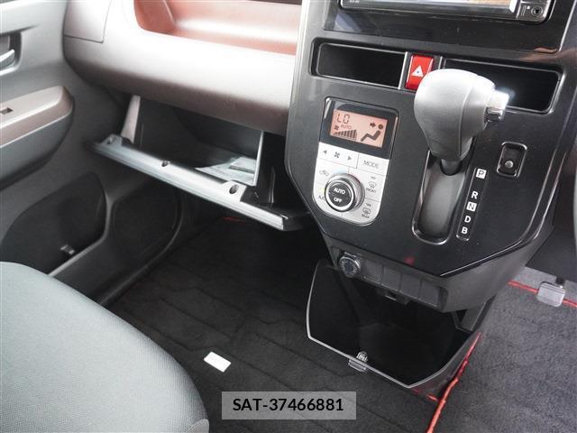 Toyota ROOMY 2019-07 8329226-11