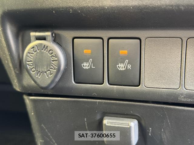 Toyota ROOMY 2018-04 8329455-10