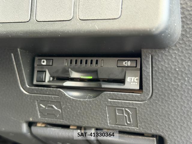 Toyota ROOMY 2017-09 8329456-9