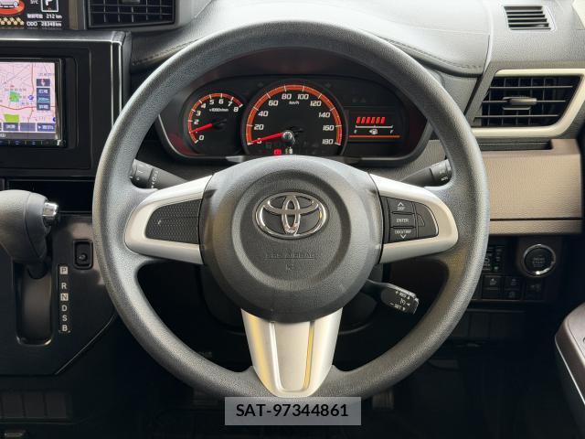 Toyota ROOMY 2017-07 8329457-6