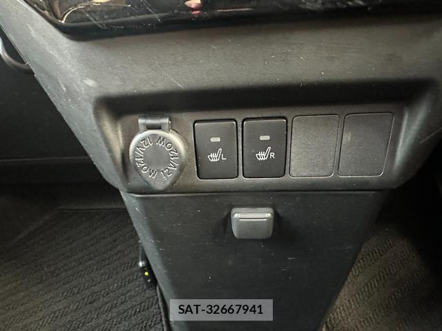 Toyota ROOMY 2021-06 8329719-4