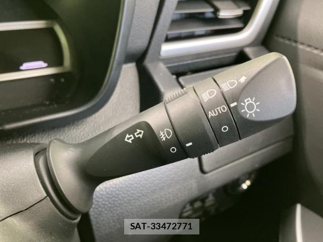 Toyota ROOMY 2021-08 8330006-14