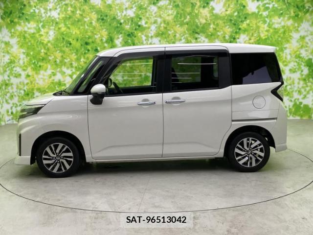 Toyota ROOMY 2023-09 8330535-1