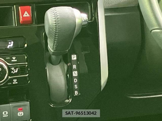 Toyota ROOMY 2023-09 8330535-17