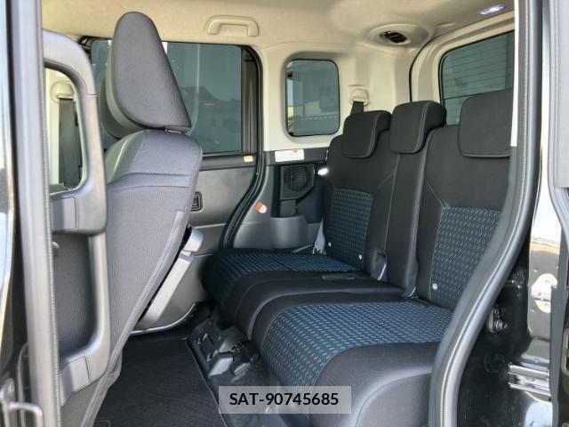 Toyota ROOMY 2025-06 8330576-6