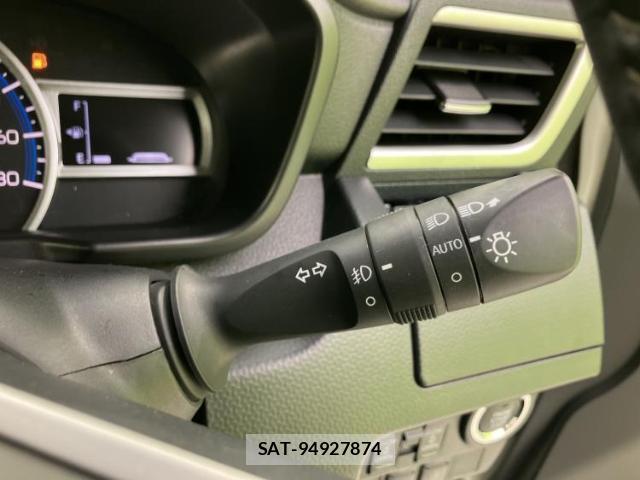 Toyota ROOMY 2021-06 8330625-14