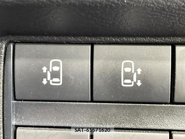 Nissan ROOX 2022-02 8329490-4