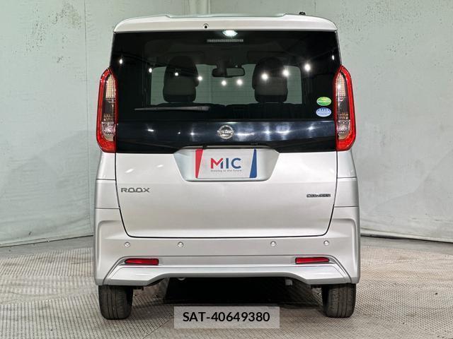 Nissan ROOX 2020-07 8329516-18