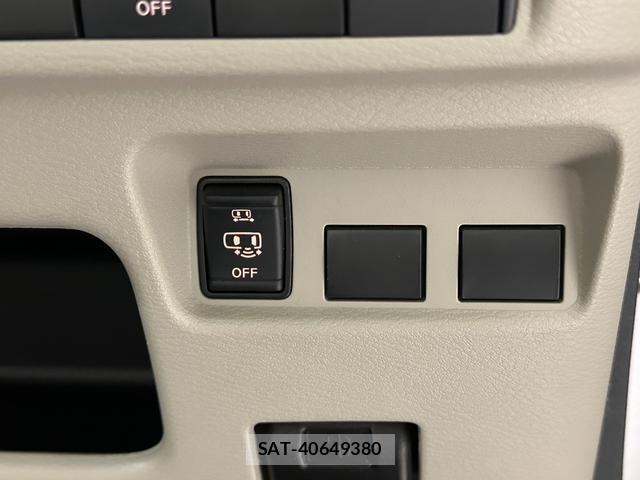 Nissan ROOX 2020-07 8329516-5