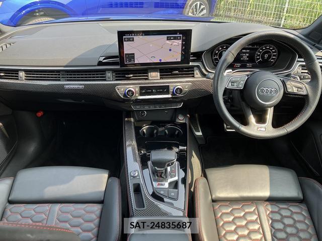 Audi RS4 2021-01 8329732-1