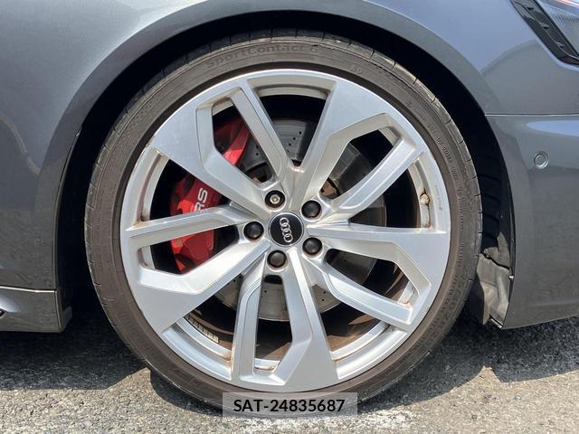 Audi RS4 2021-01 8329732-12
