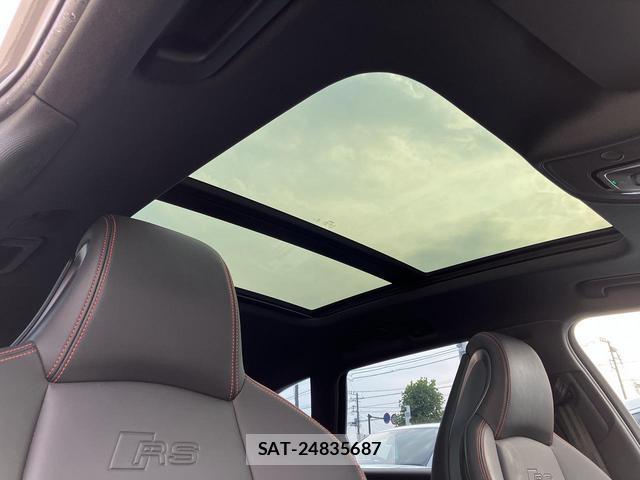Audi RS4 2021-01 8329732-2