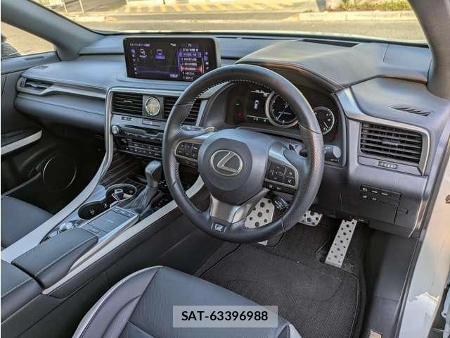Lexus RX 2021-08 8328406-11