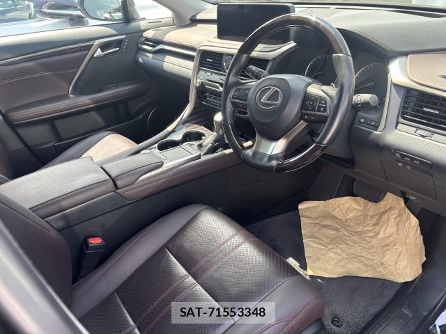 Lexus RX 2021-06 8328558-9