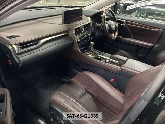 Lexus RX 2021-01 8328839-3