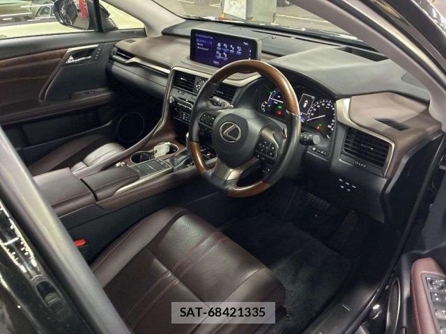 Lexus RX 2021-01 8328839-4