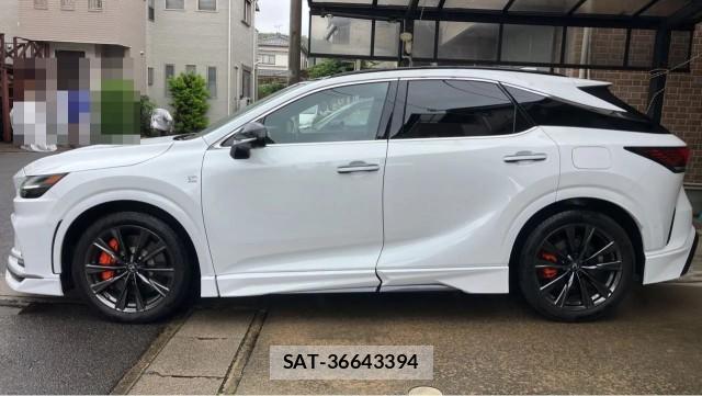 Lexus RX 2025-04 8329248-10