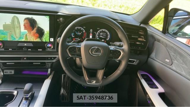 Lexus RX 2025-04 8329307-16