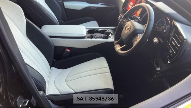 Lexus RX 2025-04 8329307-5
