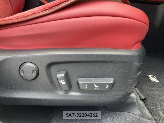 Lexus RX 2021-09 8329381-12