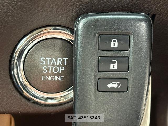 Lexus RX 2016-04 8329550-5