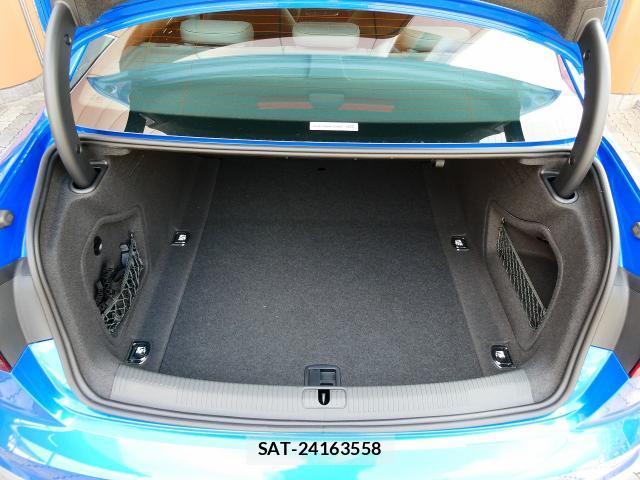 Audi S4 2024-04 8328692-13