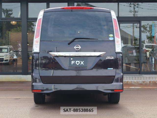 Nissan SERENA 2011-01 8327814-11