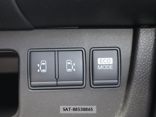 Nissan SERENA 2011-01 8327814-8