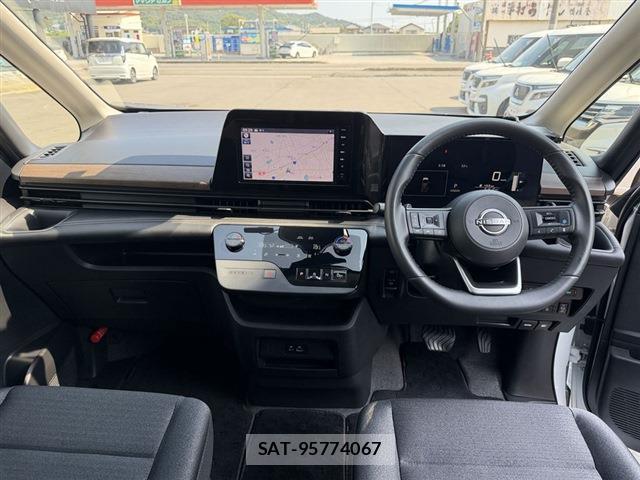 Nissan SERENA 2025-03 8327883-6