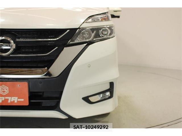 Nissan SERENA 2016-10 8327932-13