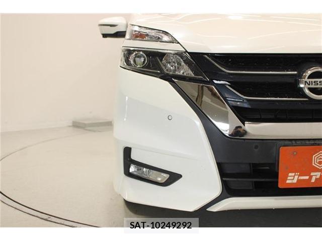 Nissan SERENA 2016-10 8327932-16