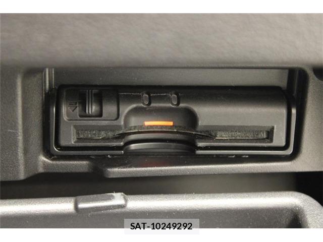 Nissan SERENA 2016-10 8327932-4